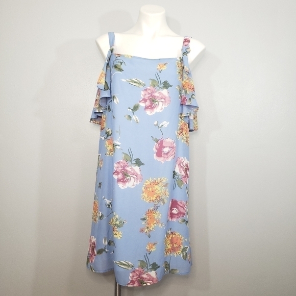 Hummingbird Floral Cold-Shoulder Shift Dress - Picture 2 of 4